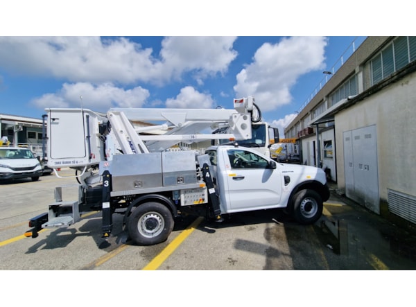 Nacela Autosasiu Multitel MXE160 -  Ford Ranger Pick-up 4x4 de vanzare